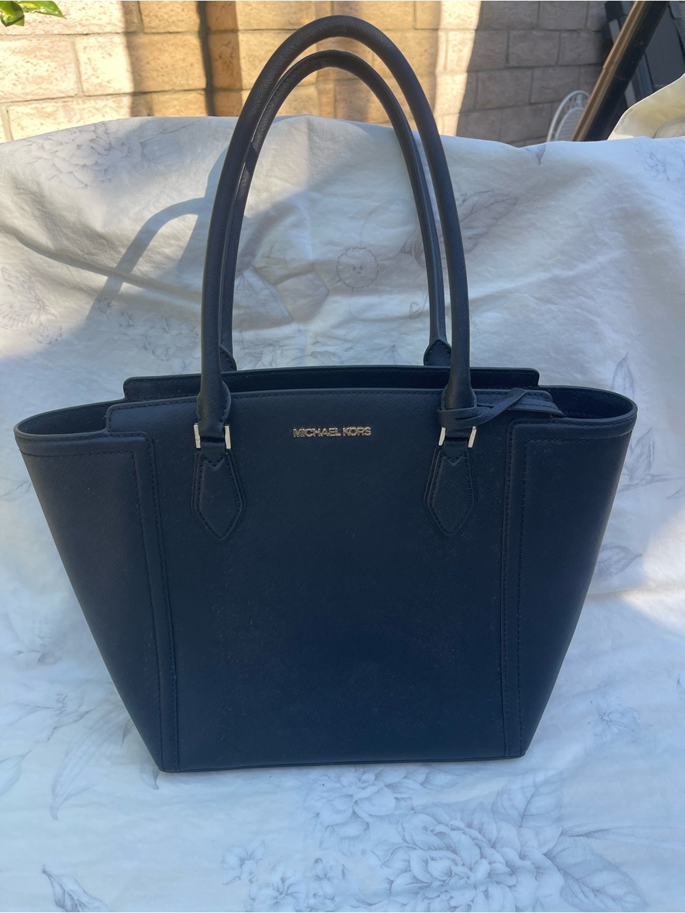 Michael Kors Navy Saffiano Leather Tote with Gold MK Charm - Picture 5 of 6